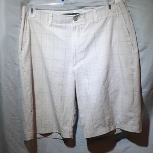 Ben Hogan golf shorts size